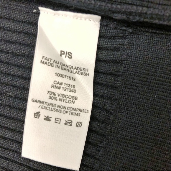 DYNAMITE Black Knitted Minimalist Basic V Neck Button Down Cardigan. Size Small - Picture 5 of 7